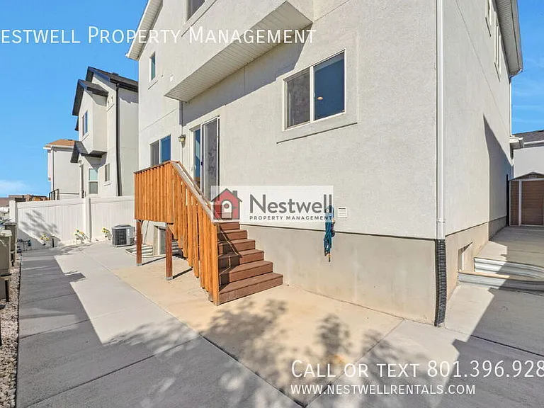 367 N 410 E — Photo 24