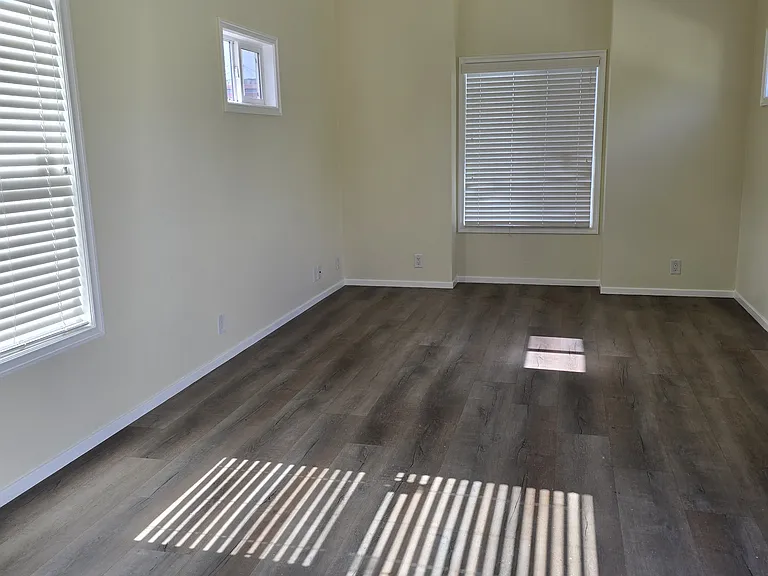 1740 N Santa Fe Ave #14 — Photo 2