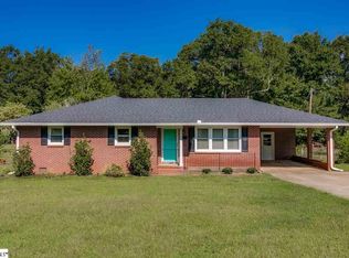 24 Spring St, Pelzer, SC 29669