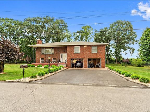 3rd image of 4 Rosemary Ln