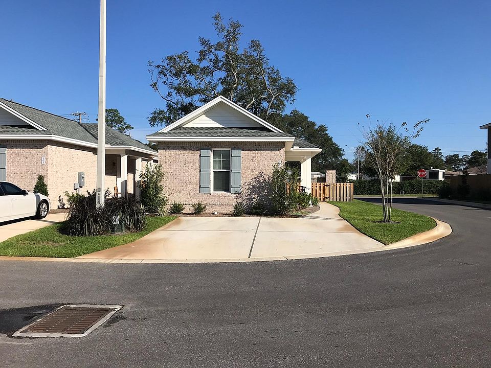 101 Cottage Court, Niceville, FL