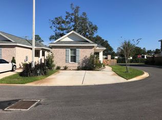 101 Cottage Ct, Niceville, FL 32578