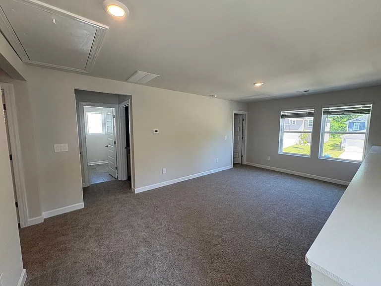 422 Yellowstone Trl — Photo 6