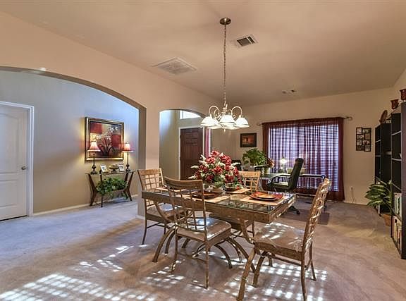 5th image of 601 Spanish Oak Ct