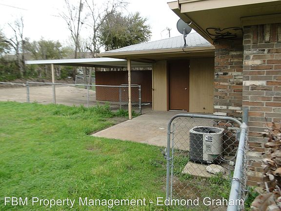 4th image of 1436 Deborah Ave