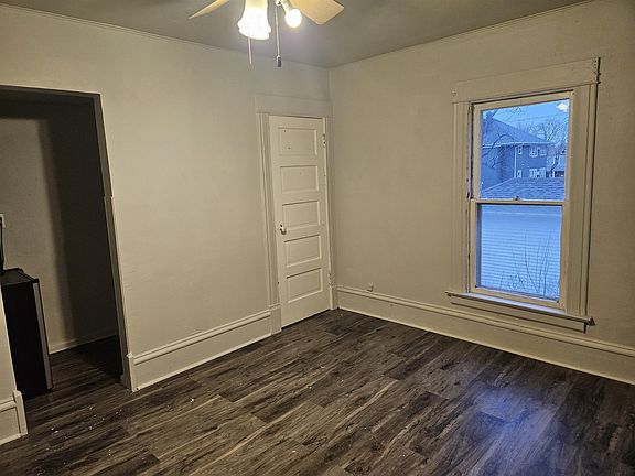 4th image of 220 N Prairie Ave #11130550