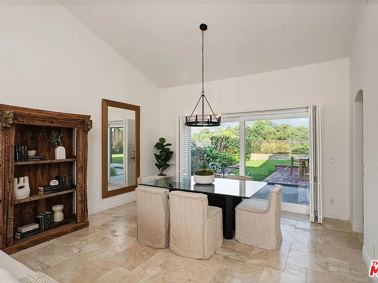 6497 Country Club Dr — Photo 9