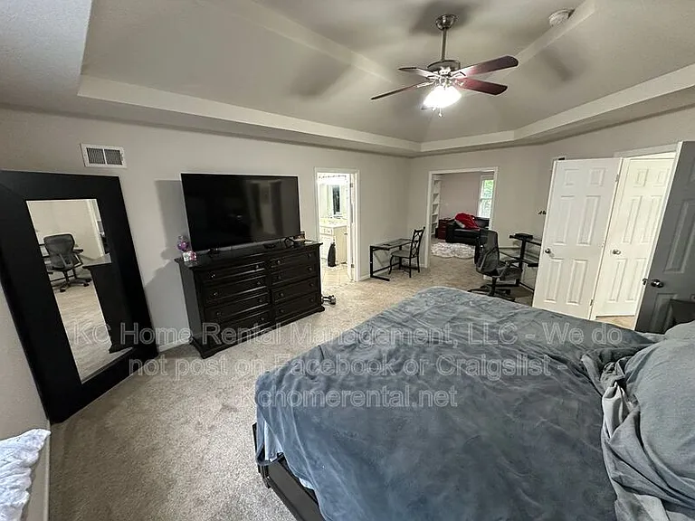 11429 W 142nd Ter — Photo 31