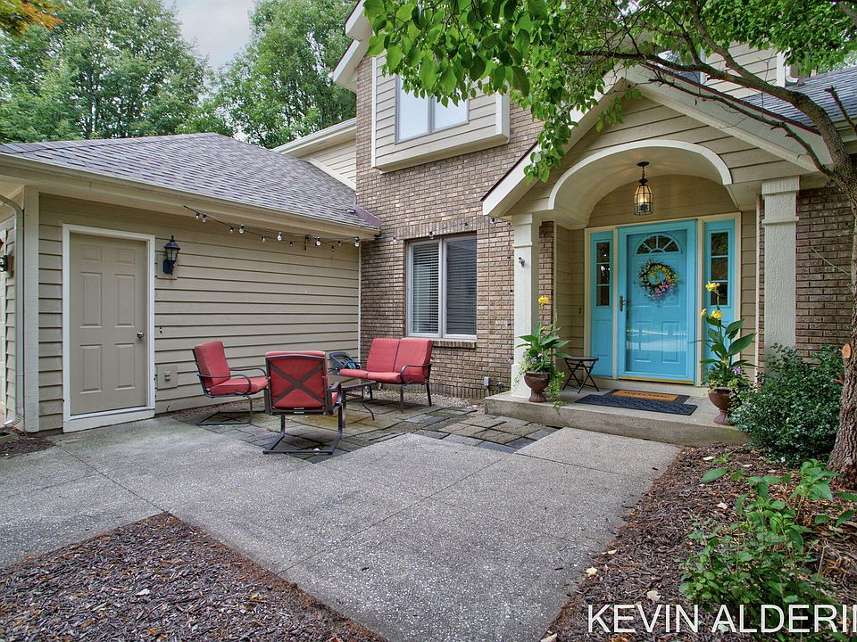 1st image of 1305 Augusta Ct W
