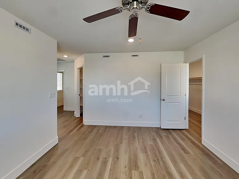 5789 Morgans Mile St — Photo 10
