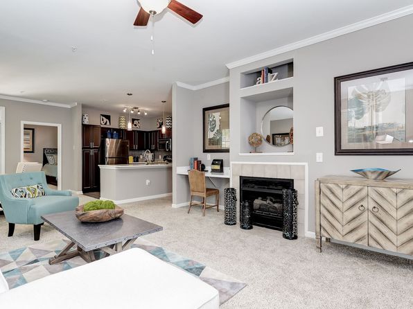 Huntington at King Farm | 801 Elmcroft Blvd, Rockville, MD