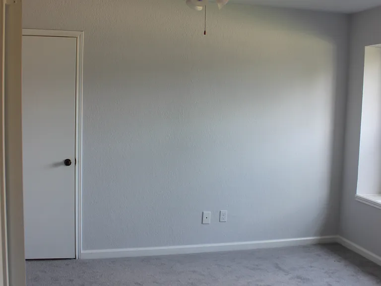 812 Shannon Dr — Photo 8