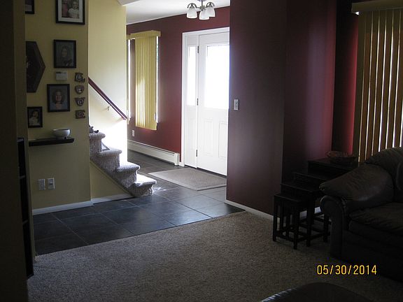 2nd image of 254 W 14th St