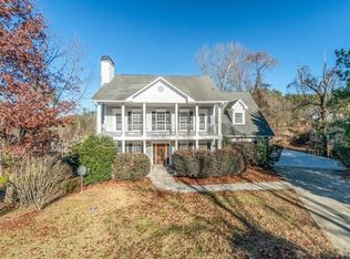 1715 Settindown Dr, Roswell, GA 30075