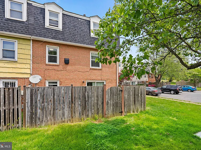 81 Watkins Park Dr #41 — Photo 15