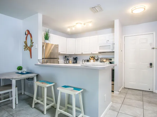 107 Avenue D APT 212, Marathon, FL 33050