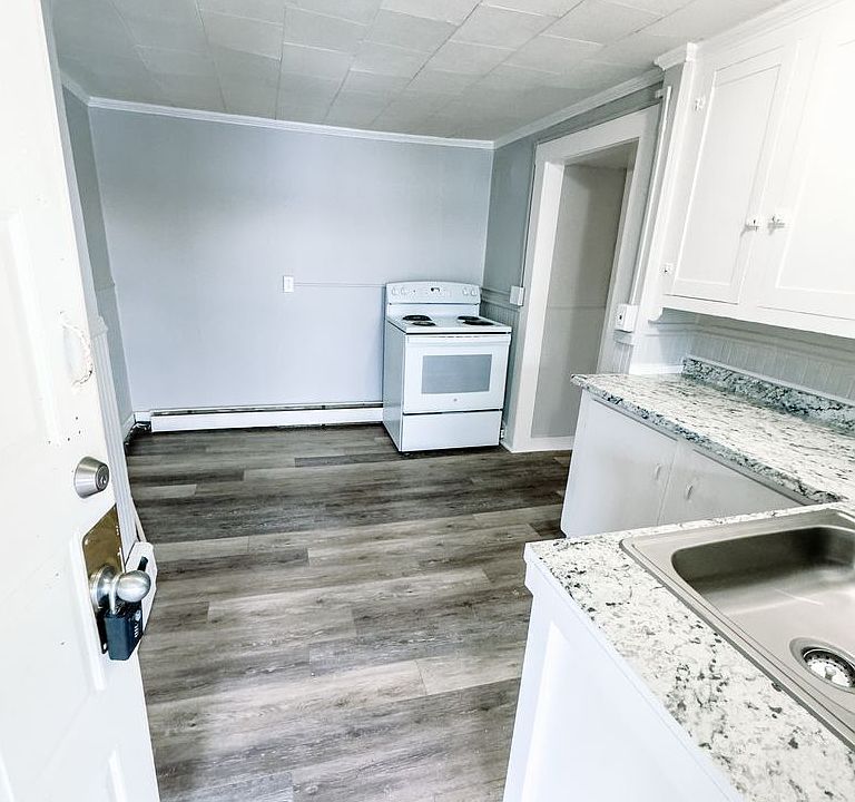 39 Jefferson 39 Jefferson St Augusta ME Zillow