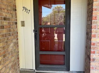 7917 Oak Forest Dr, Live Oak, TX 78233