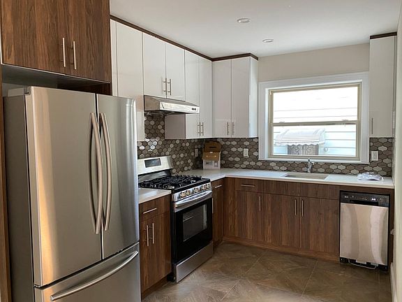 2nd image of 162-28 73rd Ave Floor 1