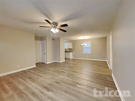 2nd image of 213 Walnut Crest Dr