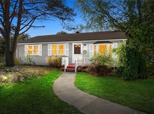 317 Sand Pond Rd, Warwick, RI 02888