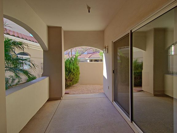 5th image of 8653 E ROYAL PALM Road N #1005