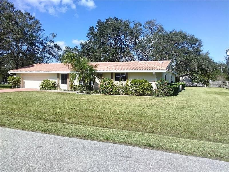 1st image of 1952 SE Plum Dr