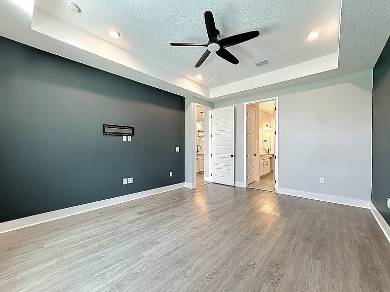 7463 Alpine Butterfly Ln — Photo 32