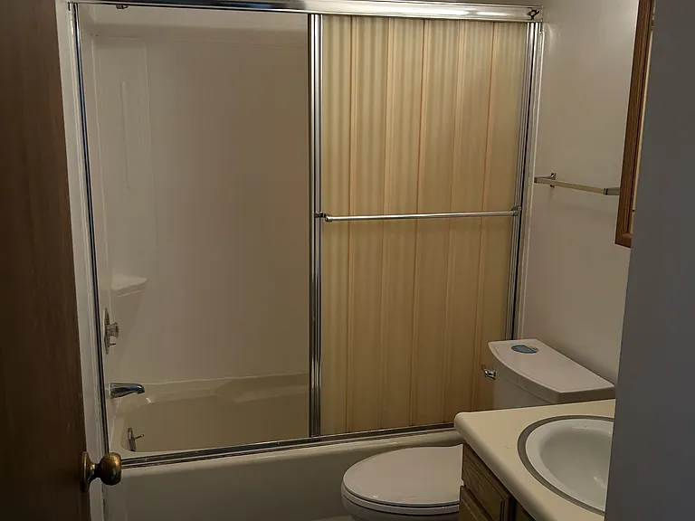 525 E Pine St — Photo 37