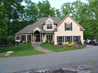 134 Yacht Club Dr, Greentown, PA 18426