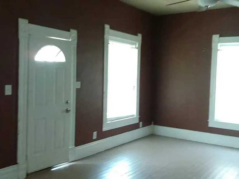 624 N Market Ave — Photo 2
