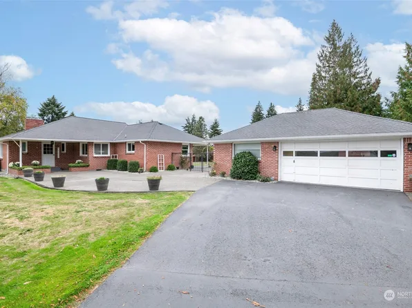 6113 36th Avenue E, Tacoma, WA 98443