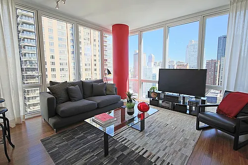 175 W 60th St #33A Photo 1