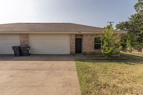 6900 Edmond Ave #B Photo 1