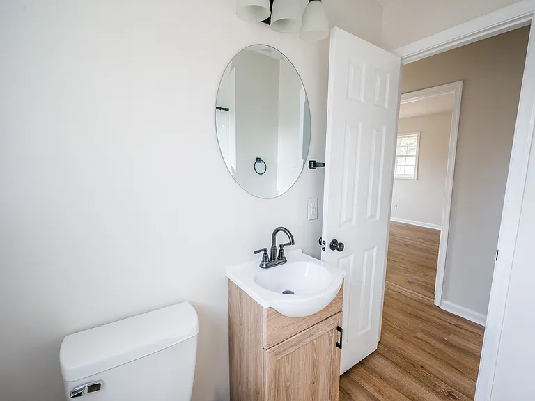 242 Newcomb Dr — Photo 14