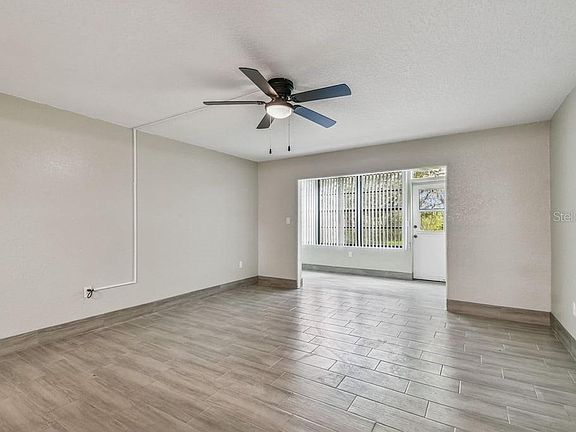8th image of 4829 ONYX LANE #101