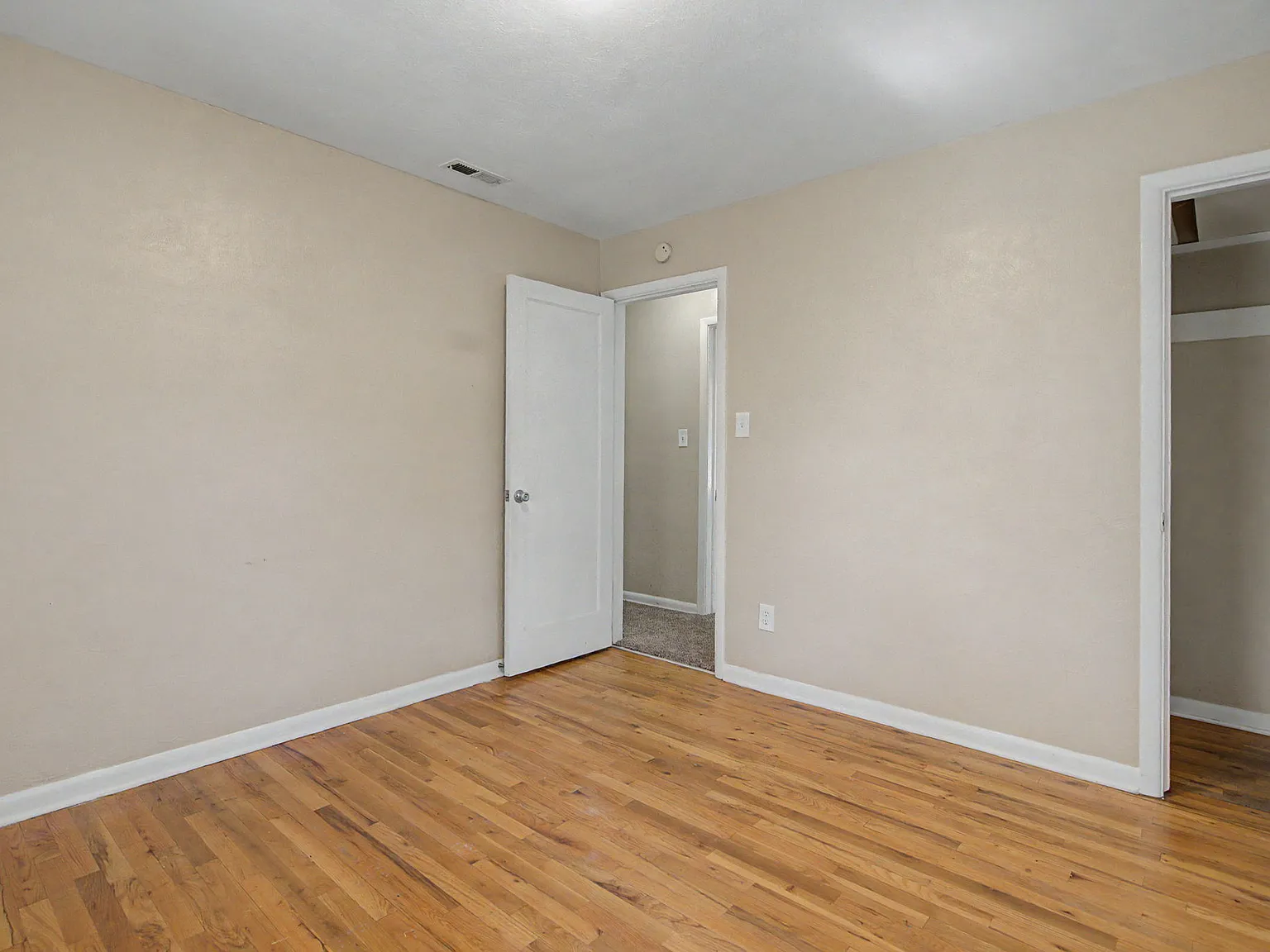 2 bed, 950 sqft, $1,395 — Photo 2