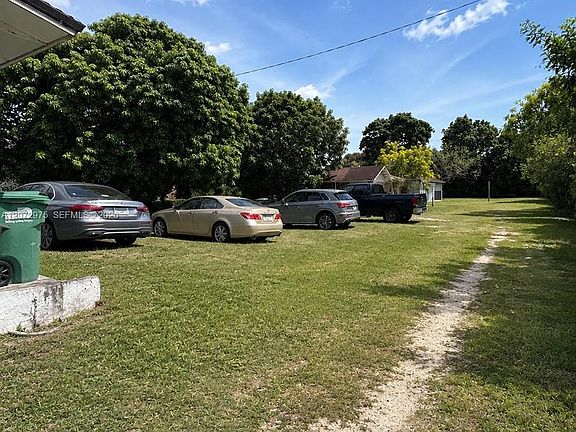5th image of 20890 SW 236th St