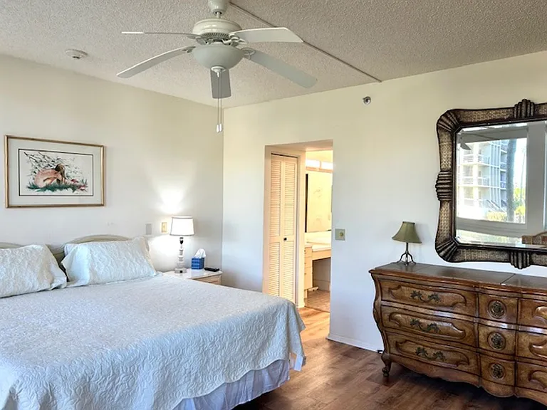 1095 Gulf Of Mexico Dr #104 — Photo 15