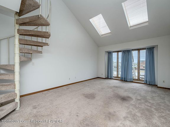 3rd image of 1660 Bay Boulevard #105