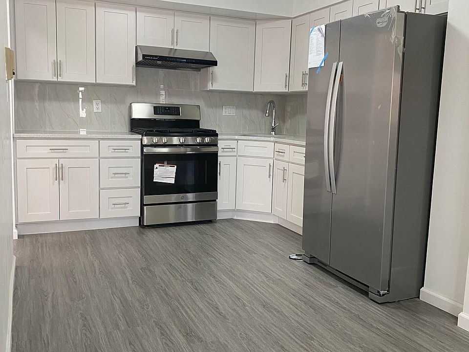 1st image of 4019 155th St Floor 3