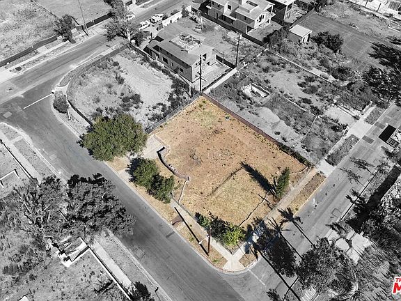 2nd image of 14612 Bestor Blvd