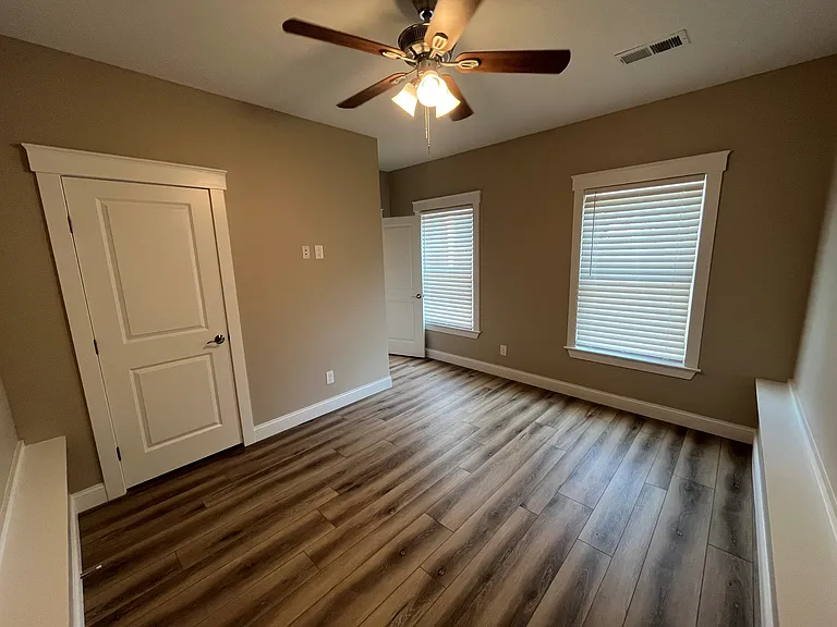 808 Main St #1 — Photo 6