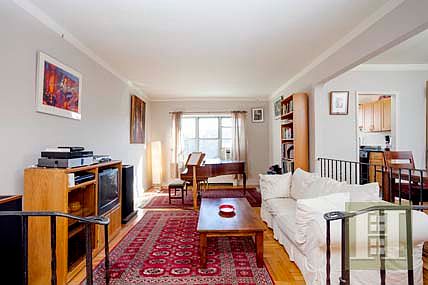 1st image of 100 Bennett Ave APT 6A