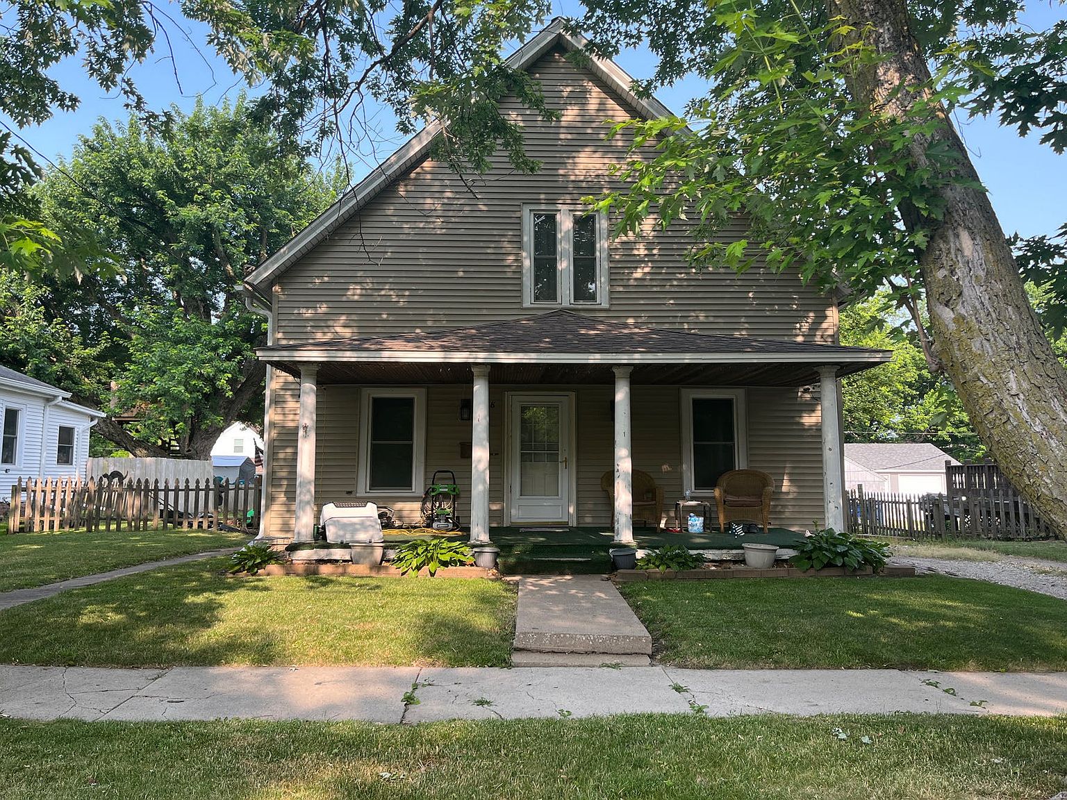 408 N B St, Monmouth, IL 61462 Zillow