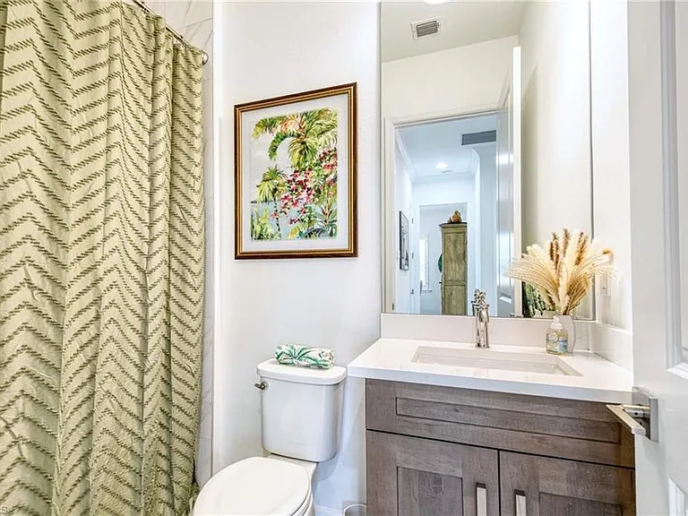 6984 Saona Ct — Photo 20
