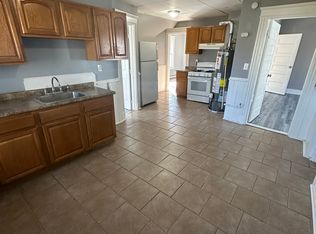 45 Idylwood Ave FLOOR 3, Waterbury, CT 06705