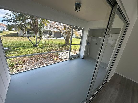 4th image of 533 SE 6th Ave #3