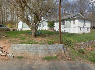 148 Indian Branch Rd, Candler, NC 28715