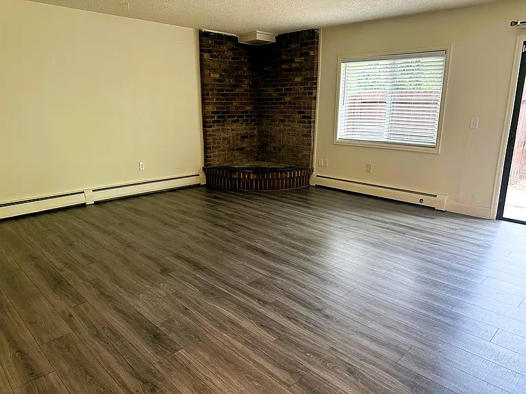 2811 Riverside Dr — Photo 8